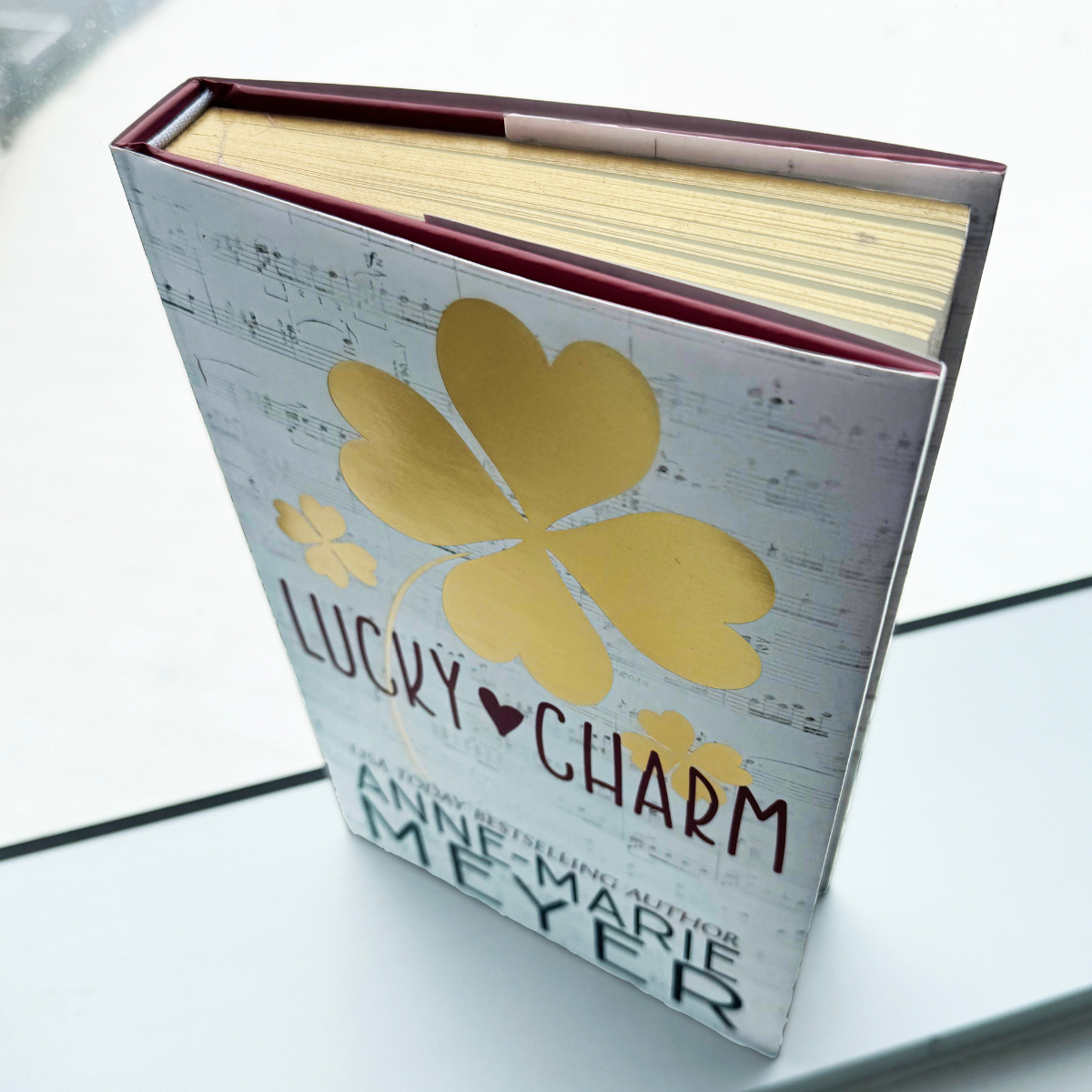 Lucky Charm - Special Edition + Swag